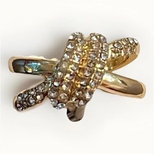 COVET Gold-Toned, Knot-Style Ladies Ring Featuring Genuine CZ Stones Size 6 NWT